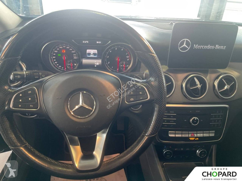 Samochód dostawczy Mercedes GLA 180 7-G DCT