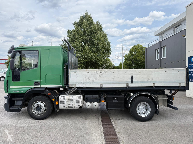 Iveco   140 E 25 3-Seiten-Kipper !! defekt !!...