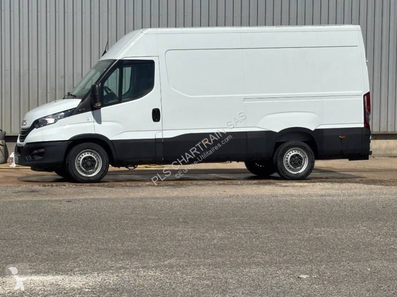 عربة نفعية Iveco