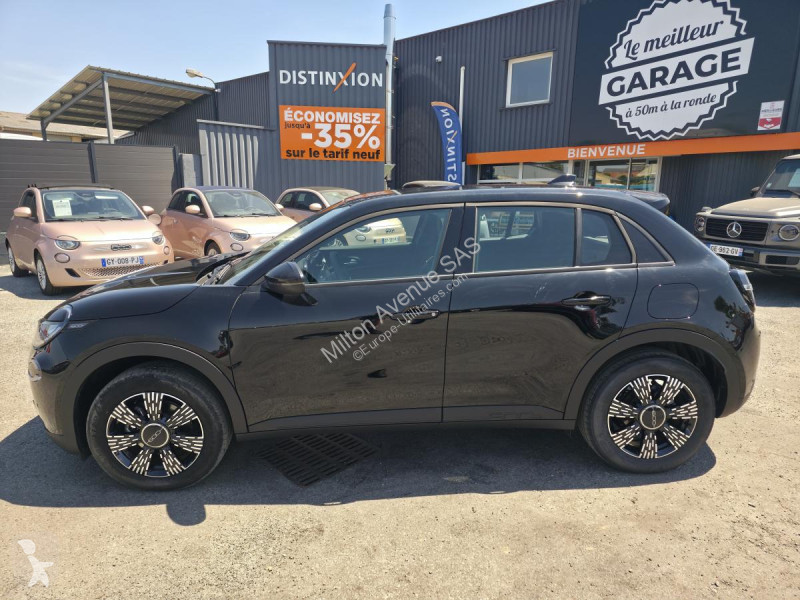 Samochód dostawczy Fiat FIAT 600 1.2 Hybrid -...