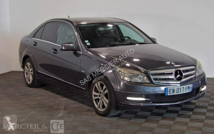 Furgoneta Mercedes
