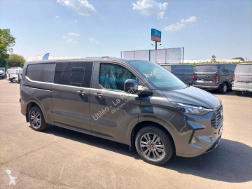 Fourgon moyen Ford جديد