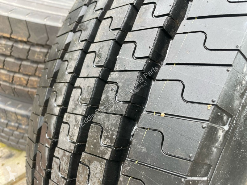 Véhicule utilitaire Michelin XZE2 315/80R22.5