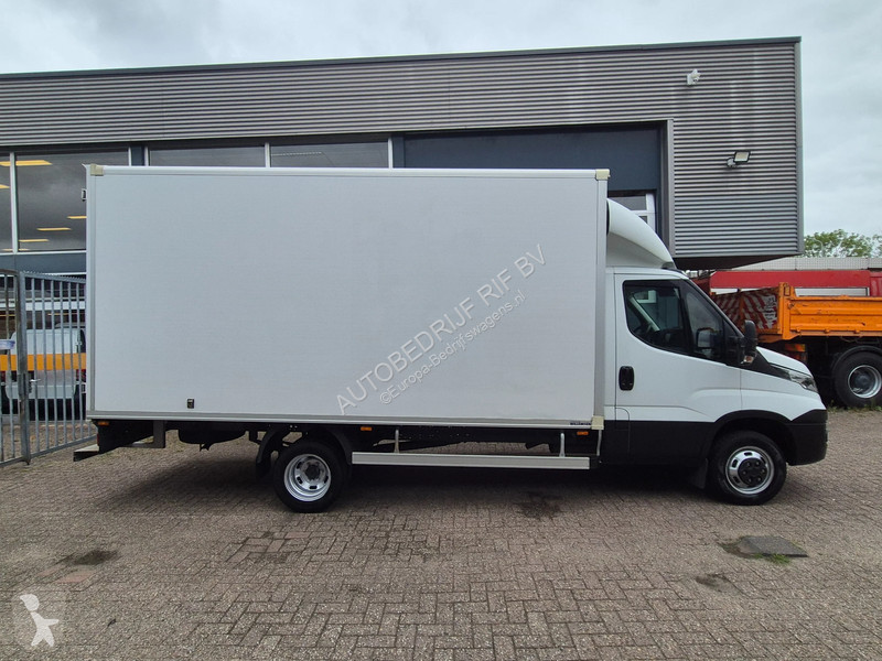 Samochód dostawczy Iveco 35C16 2.3D/ Navi/...