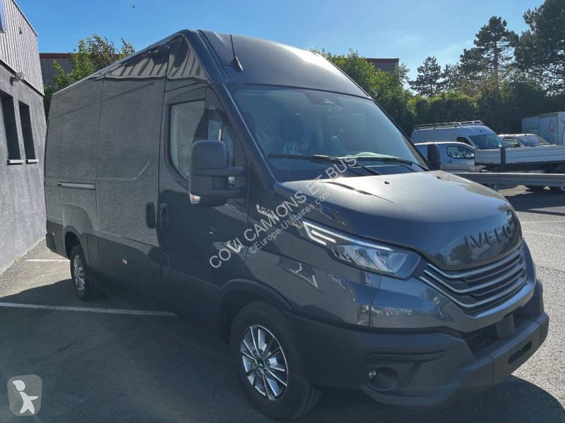 عربة نفعية Iveco