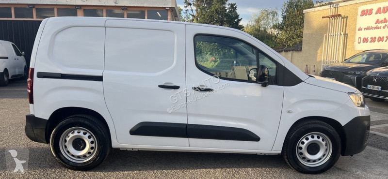 Véhicule utilitaire Citroën BERLINGO VAN M...