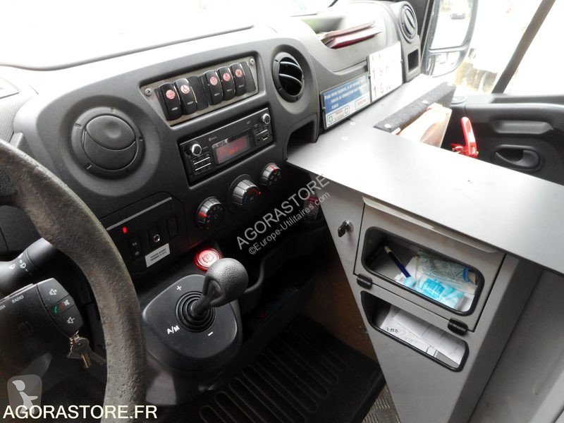 Городской автобус Renault MASTER
