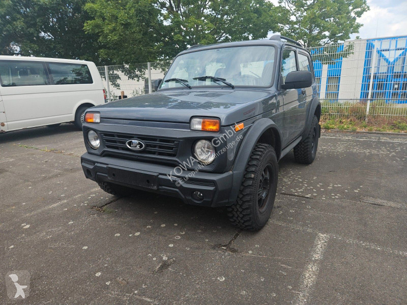 Samochód dostawczy Lada BRONTO Allrad...