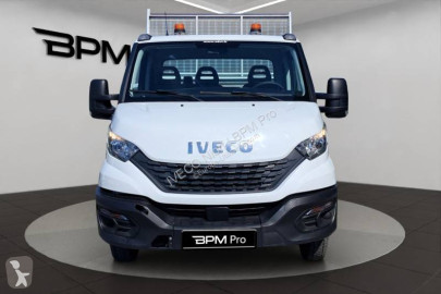 Utilitaire benne standard Iveco