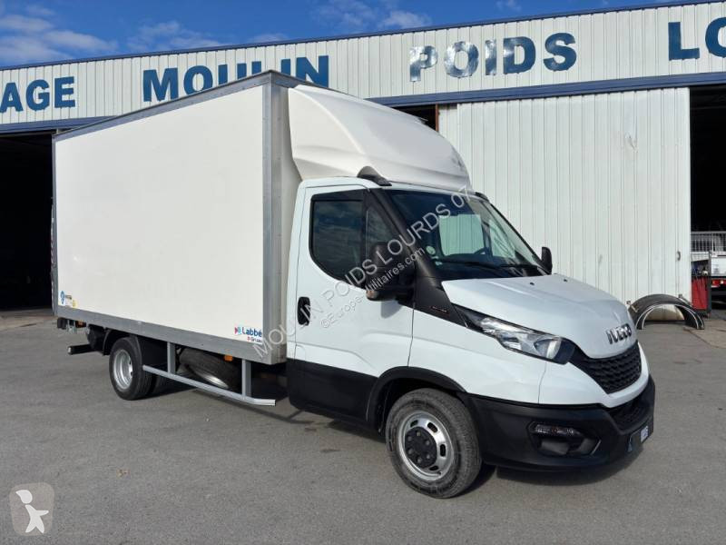 Furgoneta Iveco
