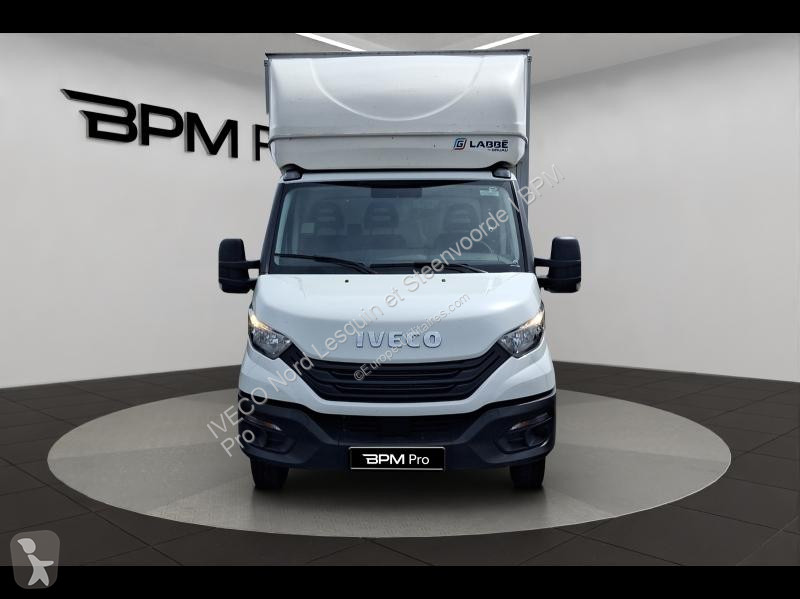 Véhicule utilitaire Iveco CCb 35C16H...