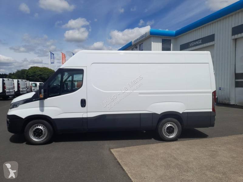 Samochód dostawczy Iveco