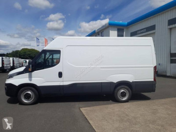 Fourgon moyen Iveco