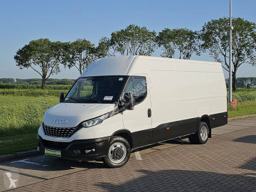 Furgon dostawczy Iveco