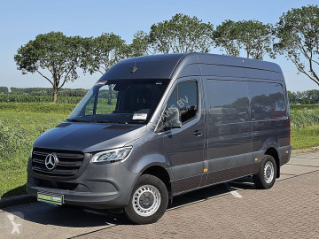 Caja cerrada Mercedes