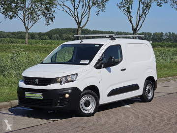 Fourgon Peugeot