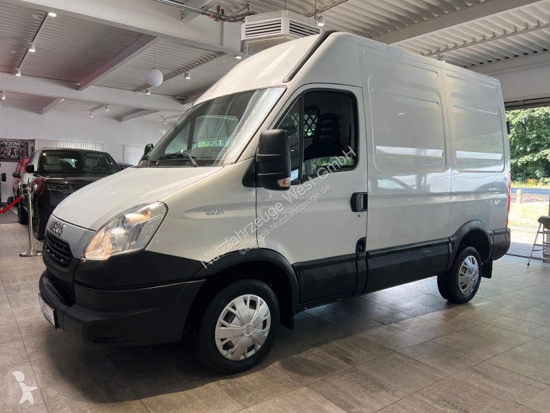 عربة نفعية Iveco 29L11 *Hochdach*AHK*