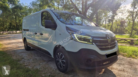 Renault mid-size van