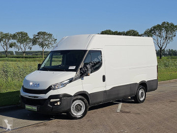Furgon długi Iveco