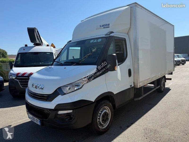 Véhicule utilitaire Iveco