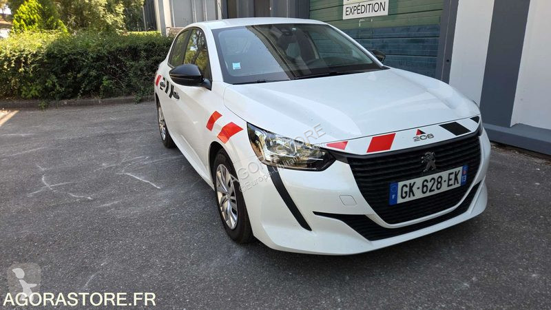 Коммерческий автомобиль Peugeot 208