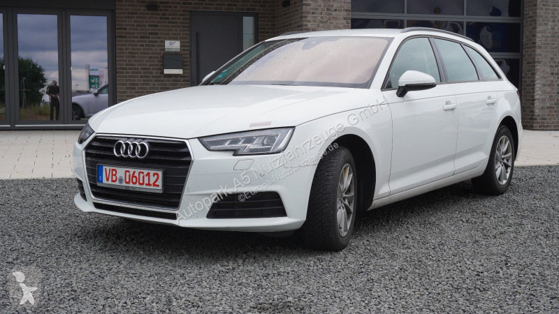 عربة نفعية Audi Avant 40 TFSI Matrix LED