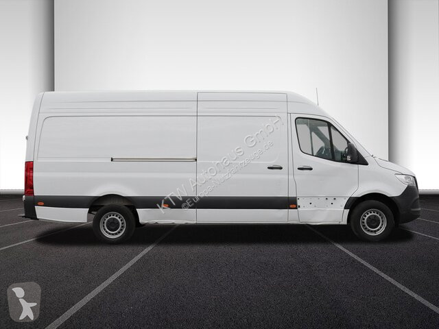 Véhicule utilitaire Mercedes Sprinter 317...