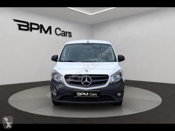 Furgon dostawczy Mercedes