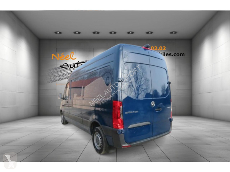 Véhicule utilitaire Mercedes SPRINTER 311 CDI...