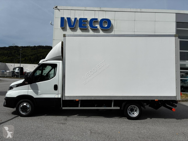 Véhicule utilitaire Iveco CCb 35C16 - 3.0L -...