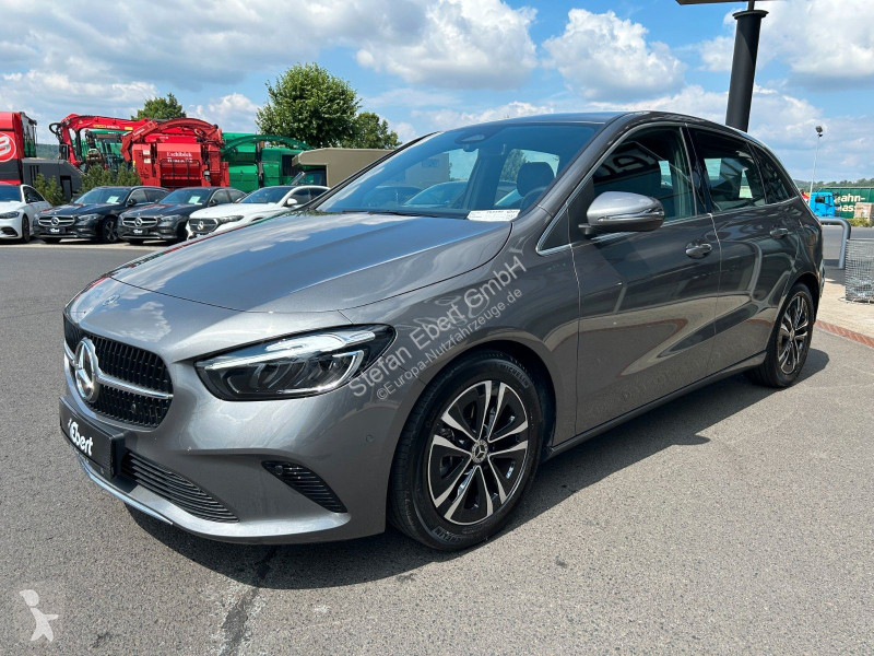 Véhicule utilitaire Mercedes B 180...