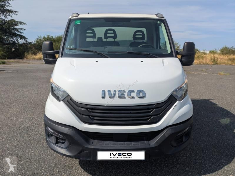 Véhicule utilitaire Iveco CCb 35C16H3.0...