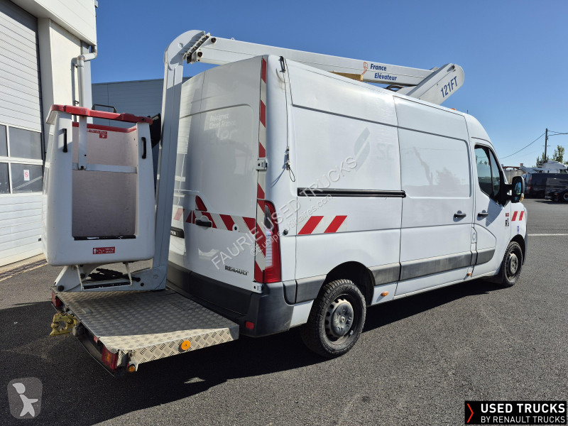 Samochód dostawczy Renault
