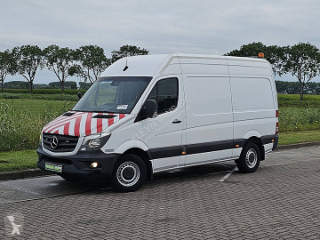 Fourgon Mercedes