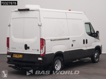 عربة نفعية مقفلة Iveco