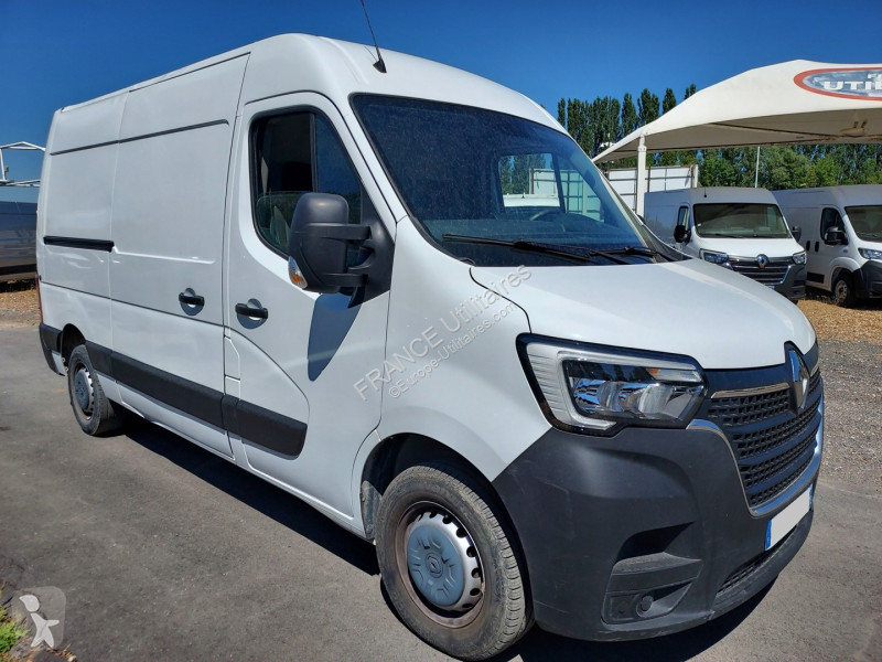 Véhicule utilitaire Renault MASTER III FG F3300...