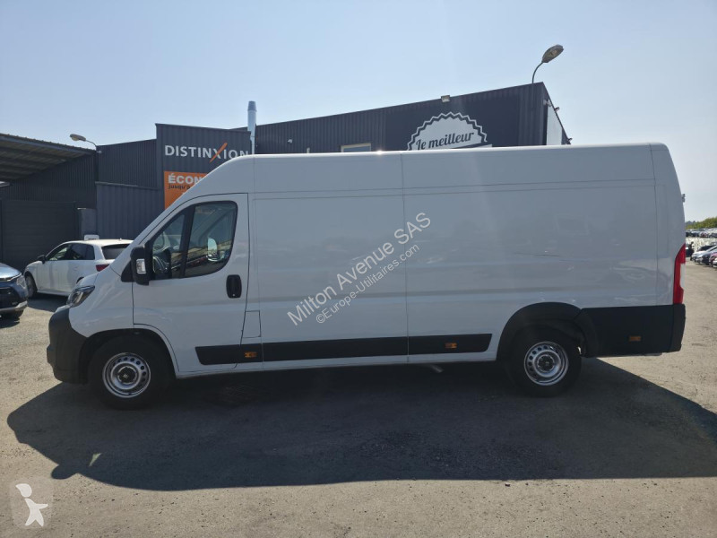 Véhicule utilitaire Fiat DUCATO Tôlé Business...