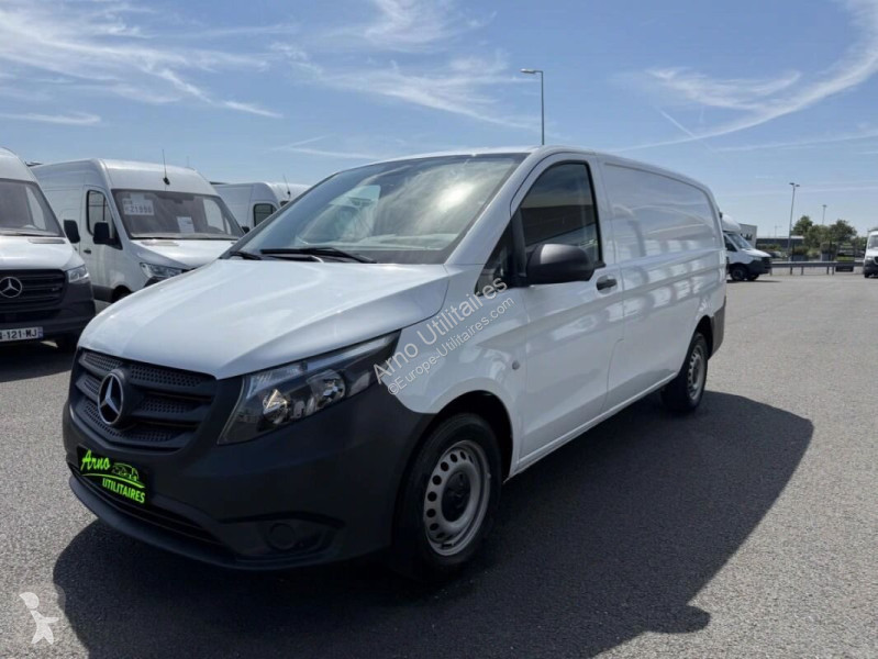 Furgoneta Mercedes