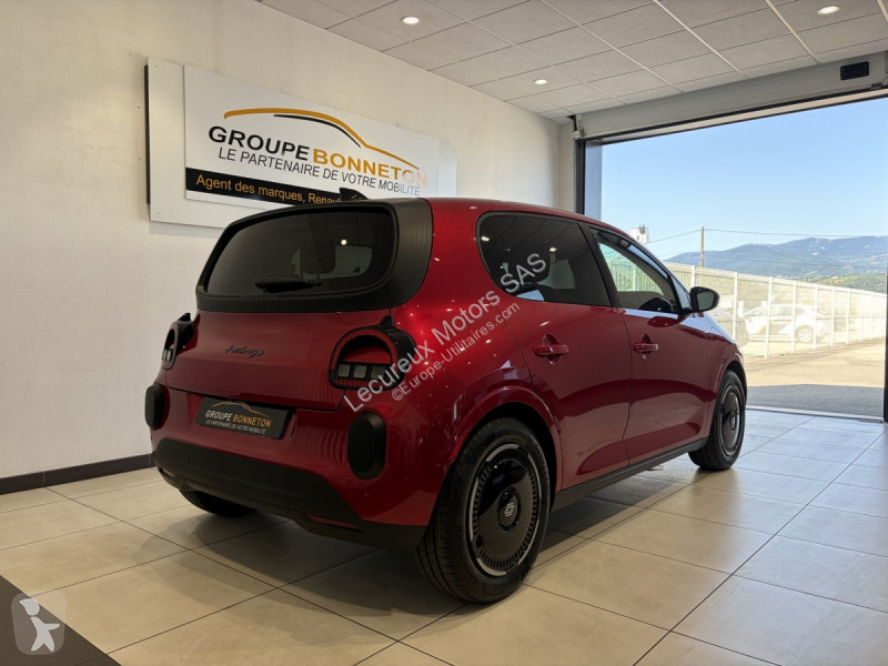 Veicolo commerciale Renault E-tech (4) techno...