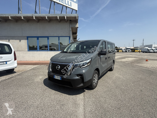 Véhicule utilitaire Nissan Primastar bus 2.0...