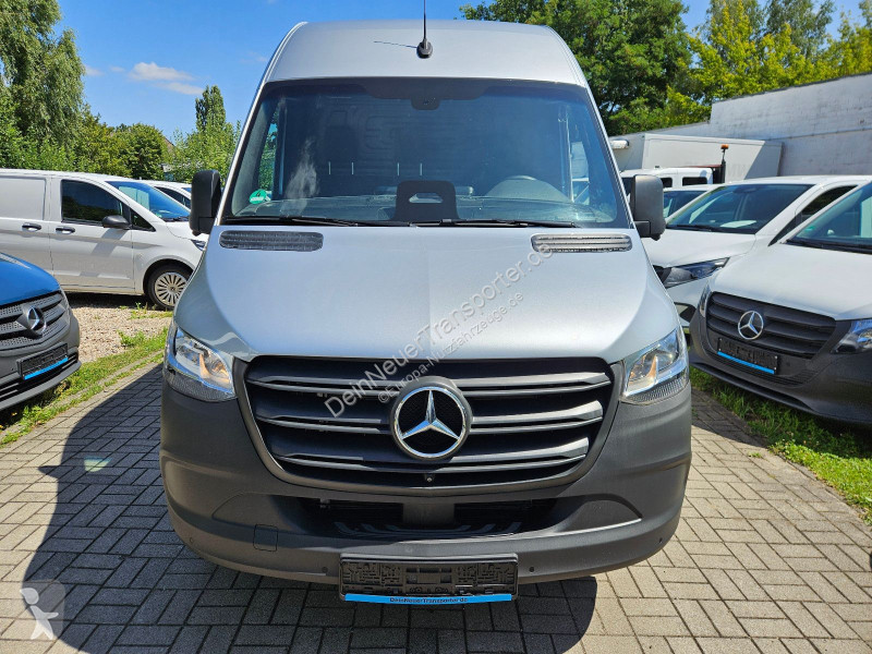 Mercedes 317 CDI...