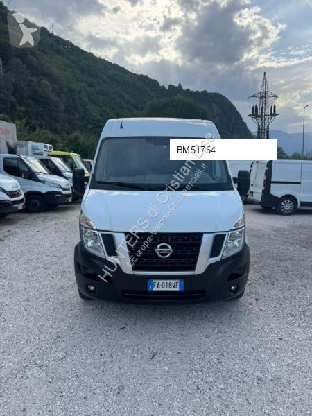عربة نفعية Nissan 3posti