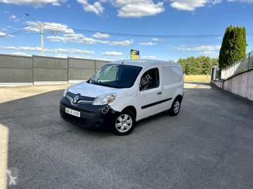 عربة نفعية مقفلة Renault