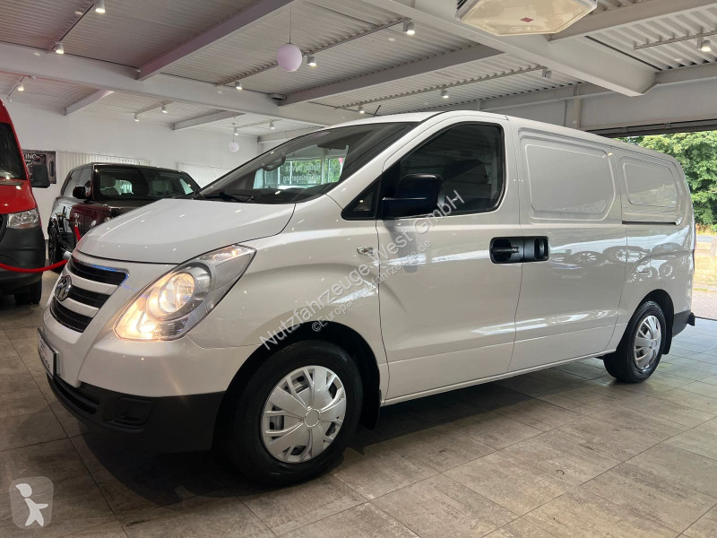 Samochód dostawczy Hyundai H-1  2,5 CRDI...