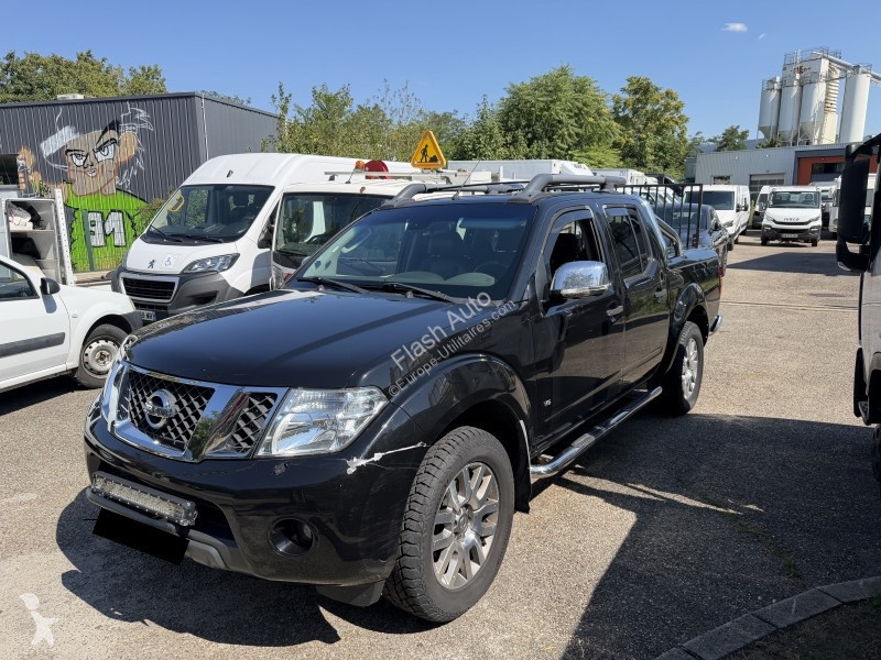 Véhicule utilitaire Nissan NAVARA 3.0 V6 DCI...
