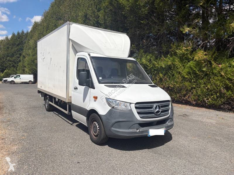 عربة نفعية Mercedes