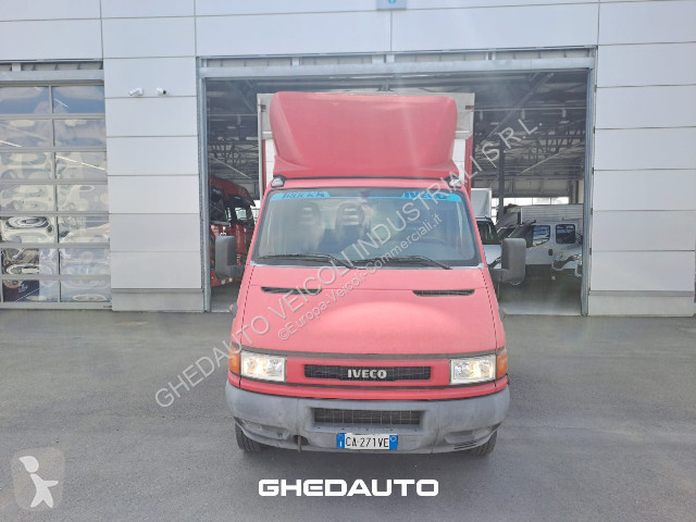 Furgoneta Iveco IVECO DAILY 35C12 CON CENTINA