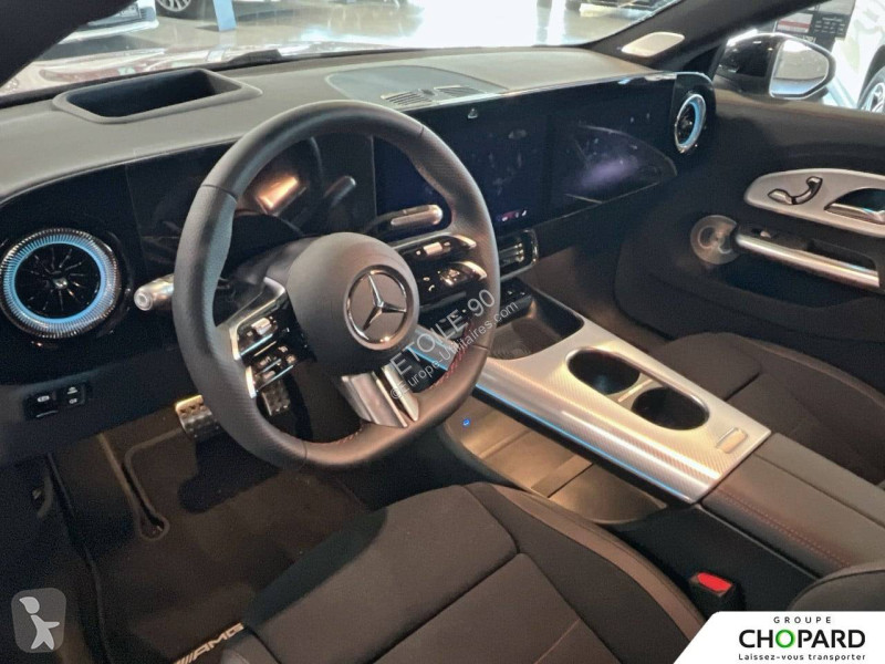 عربة نفعية Mercedes CLA 180 8F-eDCT