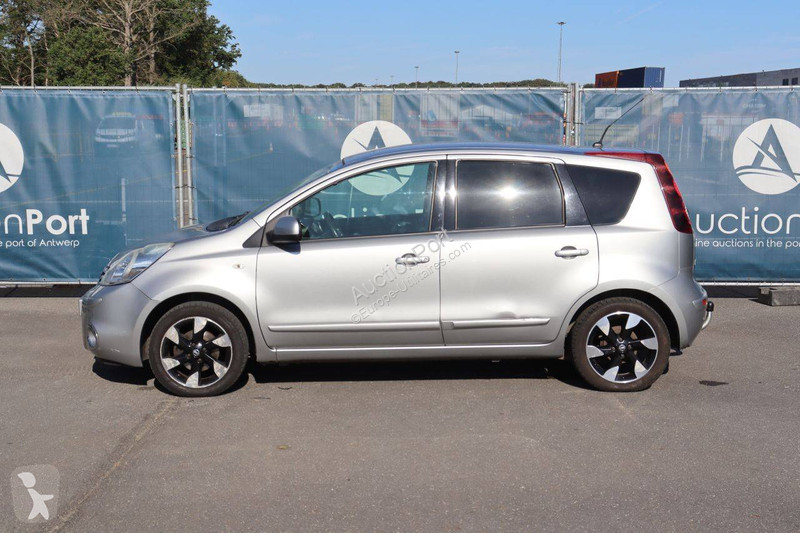 Veicolo commerciale Nissan
