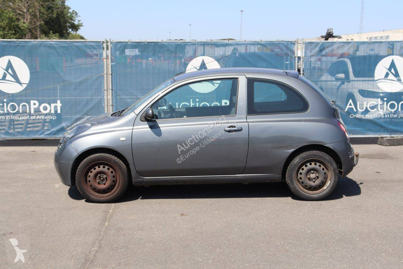 Furgoneta Nissan
